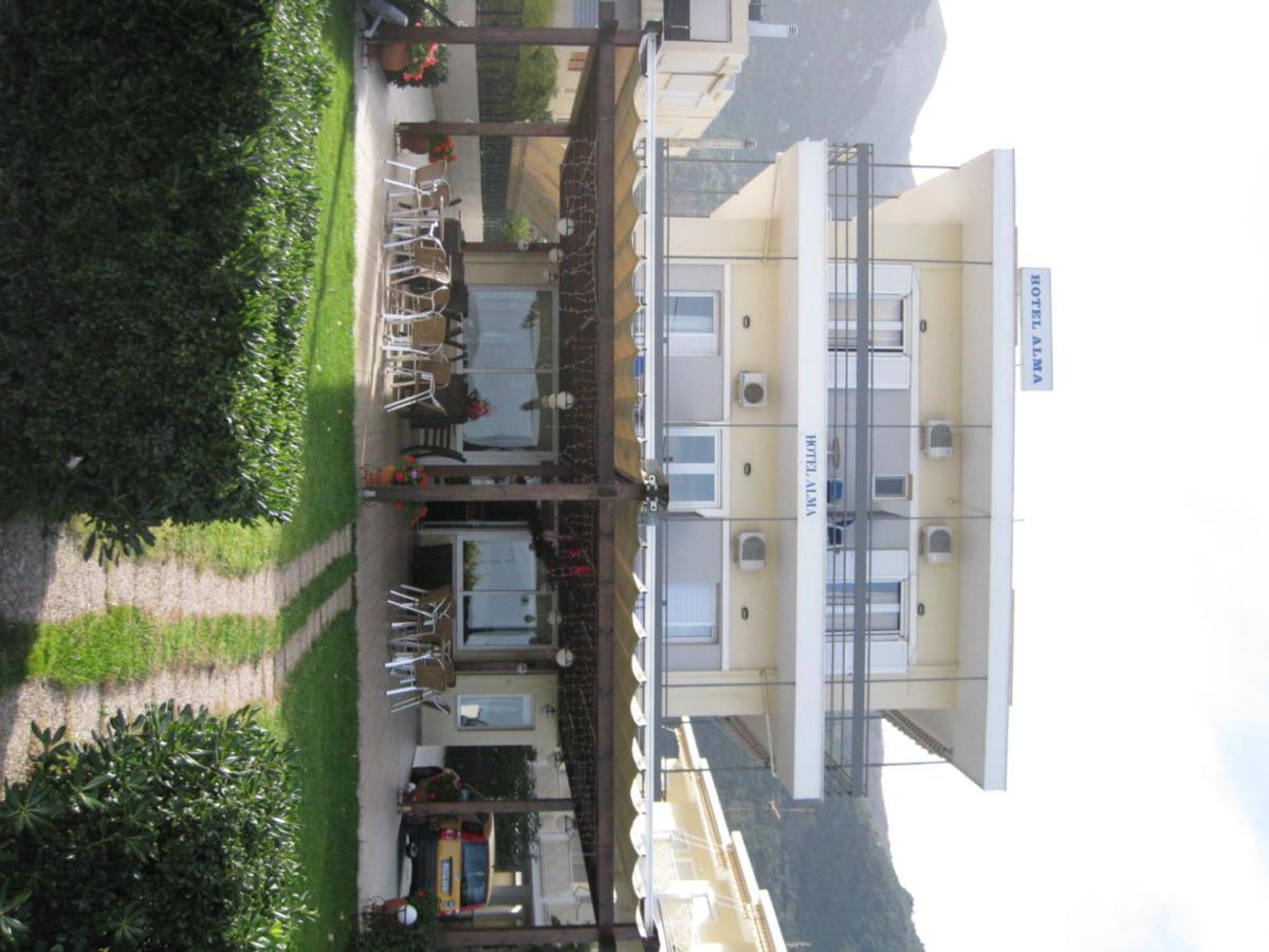 Alma Hotel Kamena Vourla Exterior foto